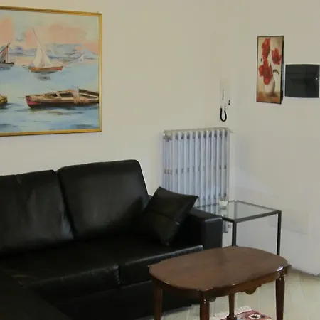 Al Calcandola Daire Sarzana